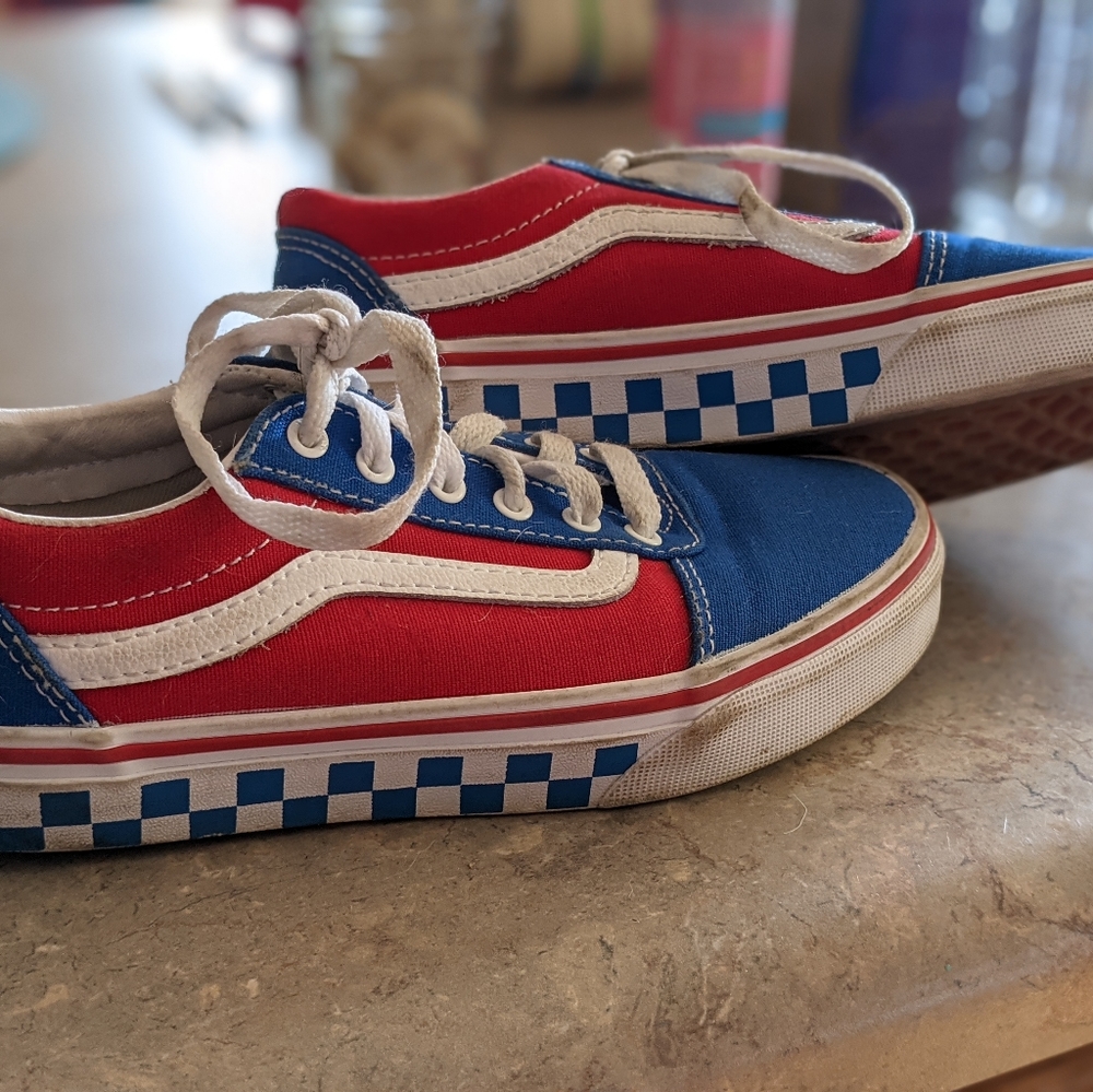 🏁AWESOME🏁 VANS bmx skate red white & blue youth 2